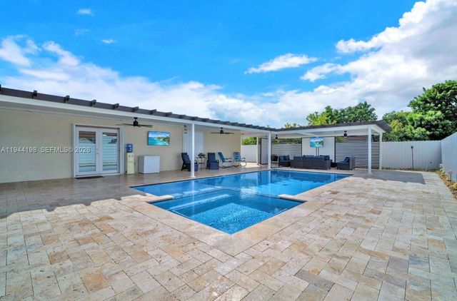 15321 SW 302nd St, Homestead, FL 33033