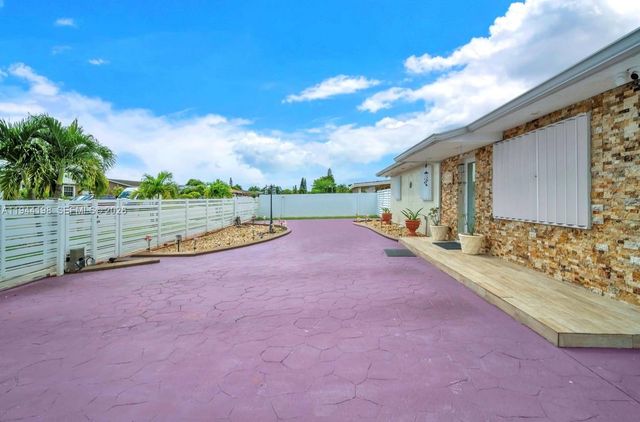 15321 SW 302nd St, Homestead, FL 33033