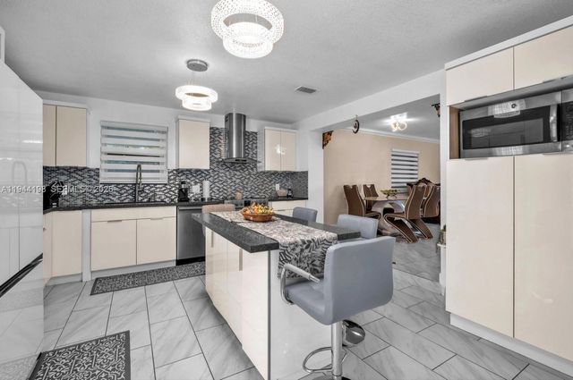 15321 SW 302nd St, Homestead, FL 33033