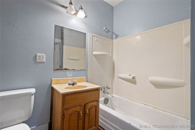 602 B Street NW, Ardmore, OK 73401