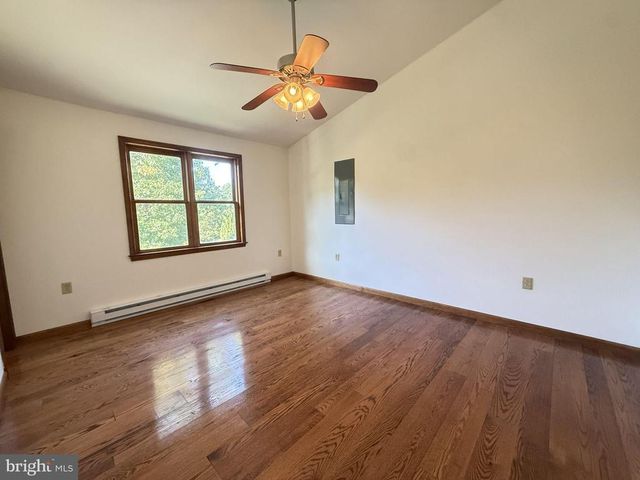 264 CEDAR LN, Luray, VA 22835