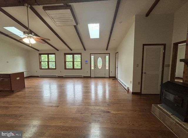 264 CEDAR LN, Luray, VA 22835