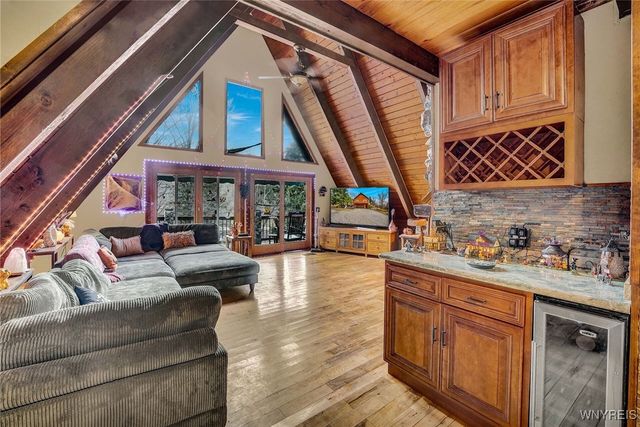 9138 State Road, Colden, NY 14033