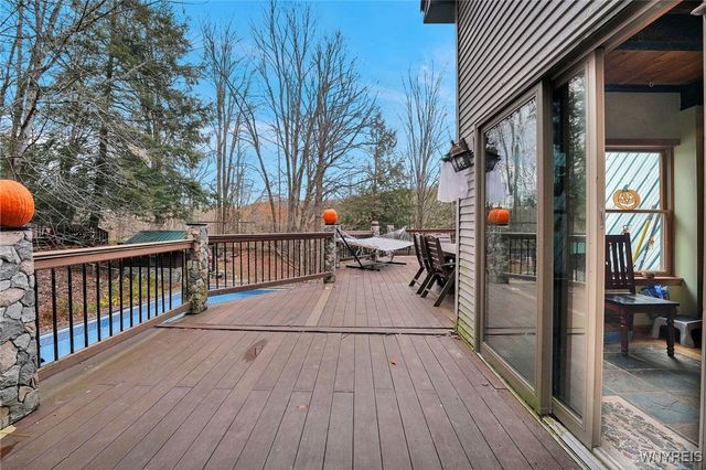 9138 State Road, Colden, NY 14033