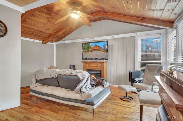 9138 State Road, Colden, NY 14033