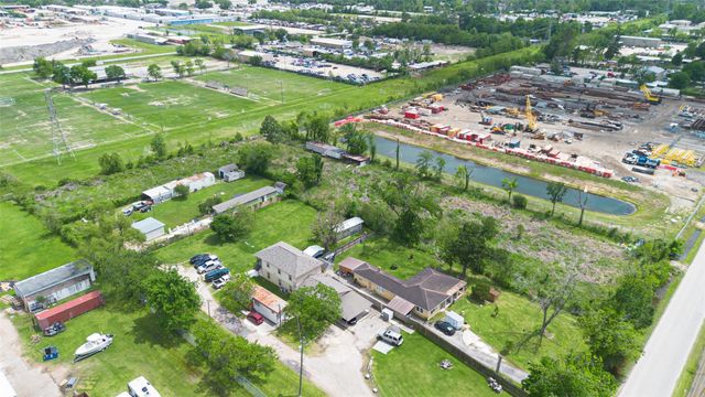 14234 Luthe Road, Houston, TX 77039