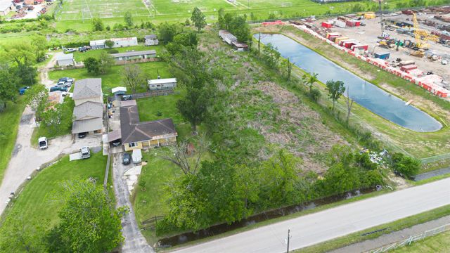 14234 Luthe Road, Houston, TX 77039