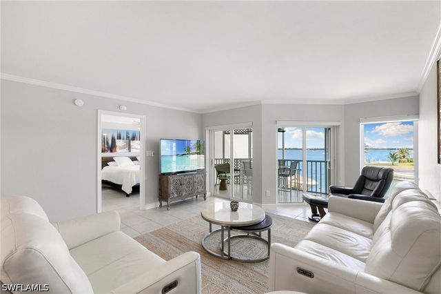 991 N Barfield DR 205, Marco Island, FL 34145