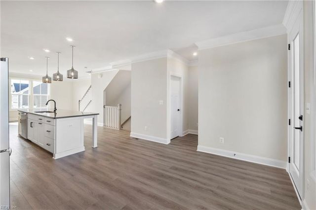 5 Bracewell LN, Yorktown, VA 23692