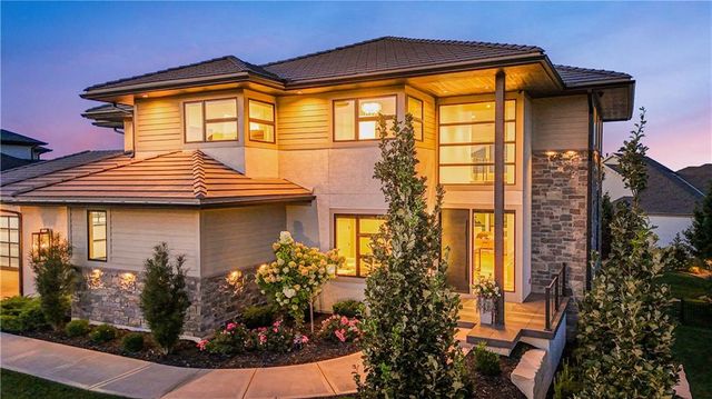 17329 Larsen Street, Overland Park, KS 66221