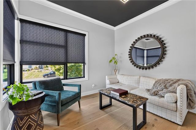 17329 Larsen Street, Overland Park, KS 66221