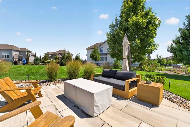 17329 Larsen Street, Overland Park, KS 66221