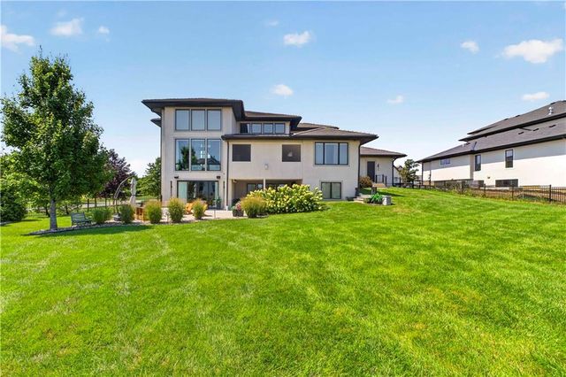17329 Larsen Street, Overland Park, KS 66221