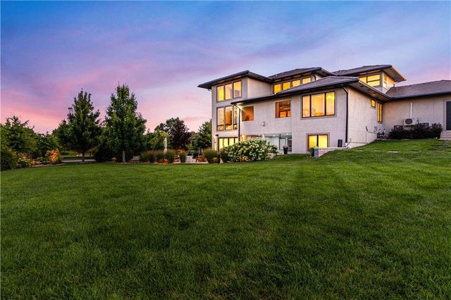 17329 Larsen Street, Overland Park, KS 66221