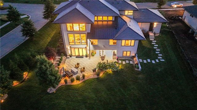 17329 Larsen Street, Overland Park, KS 66221