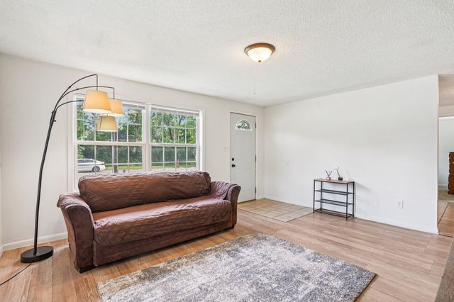 1524 Arlington Avenue E, Saint Paul, MN 55106