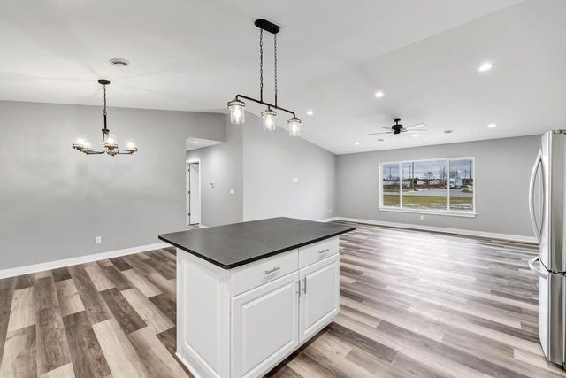 2100 S 21st STREET, Manitowoc, WI 54220