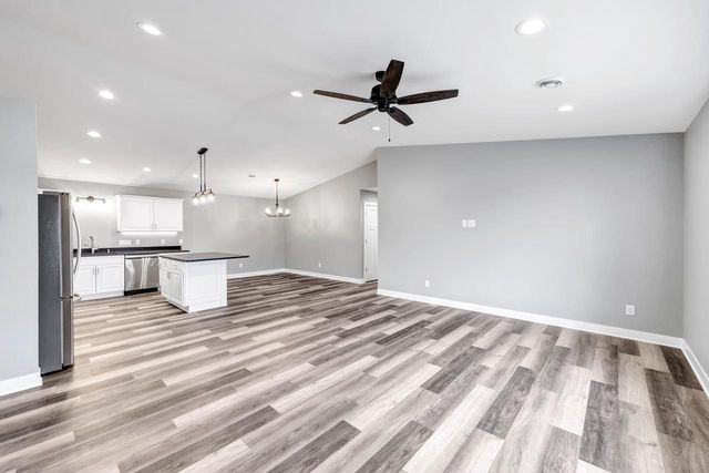 2100 S 21st STREET, Manitowoc, WI 54220