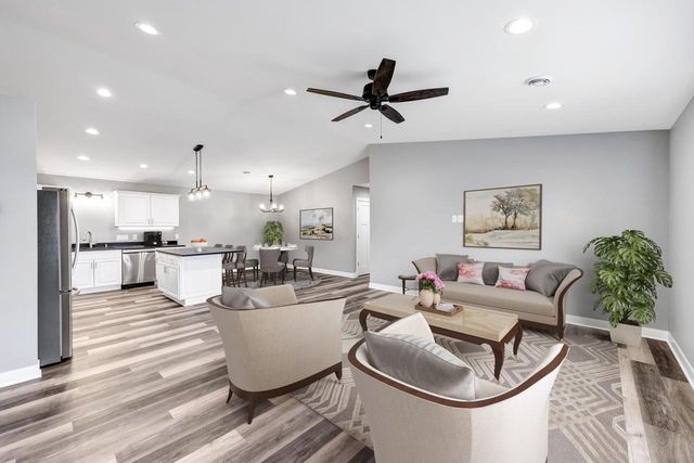 2100 S 21st STREET, Manitowoc, WI 54220