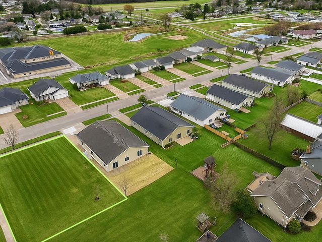 2100 S 21st STREET, Manitowoc, WI 54220