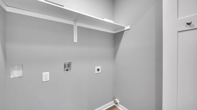 2100 S 21st STREET, Manitowoc, WI 54220