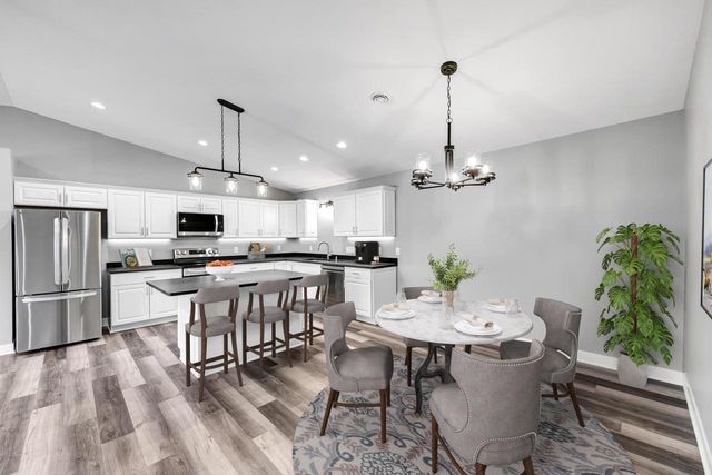 2100 S 21st STREET, Manitowoc, WI 54220