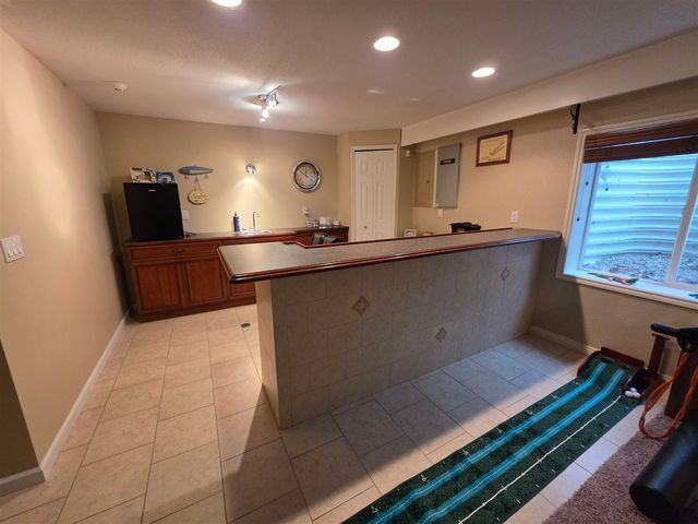 31637 Beaver Circle, New Boston, MI 48164