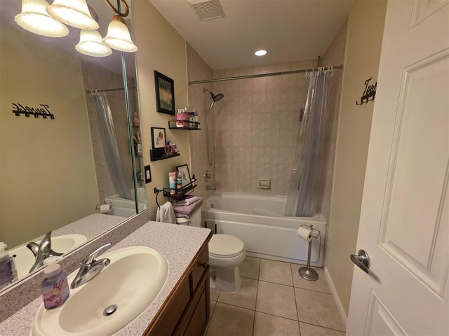31637 Beaver Circle, New Boston, MI 48164