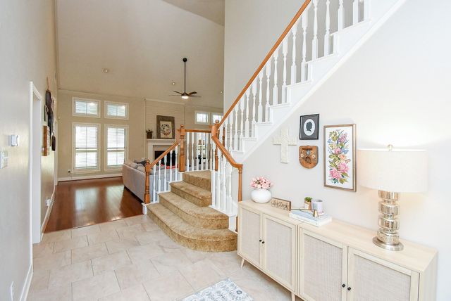 2118 Woodland Drive, Richmond, TX 77406