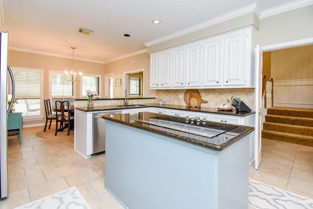 2118 Woodland Drive, Richmond, TX 77406