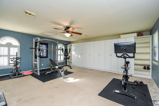 2118 Woodland Drive, Richmond, TX 77406