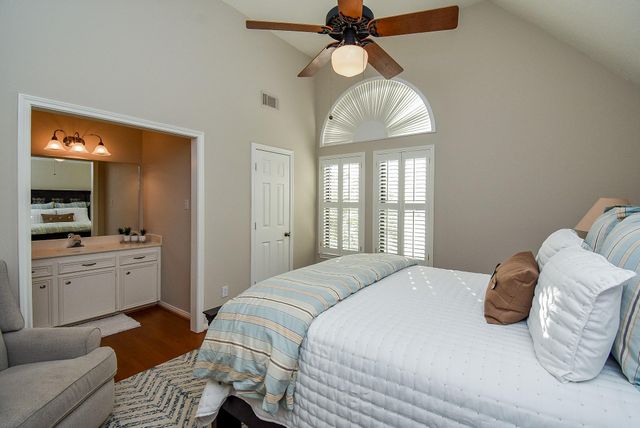 2118 Woodland Drive, Richmond, TX 77406