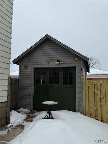 19 Rose Place, Utica, NY 13502