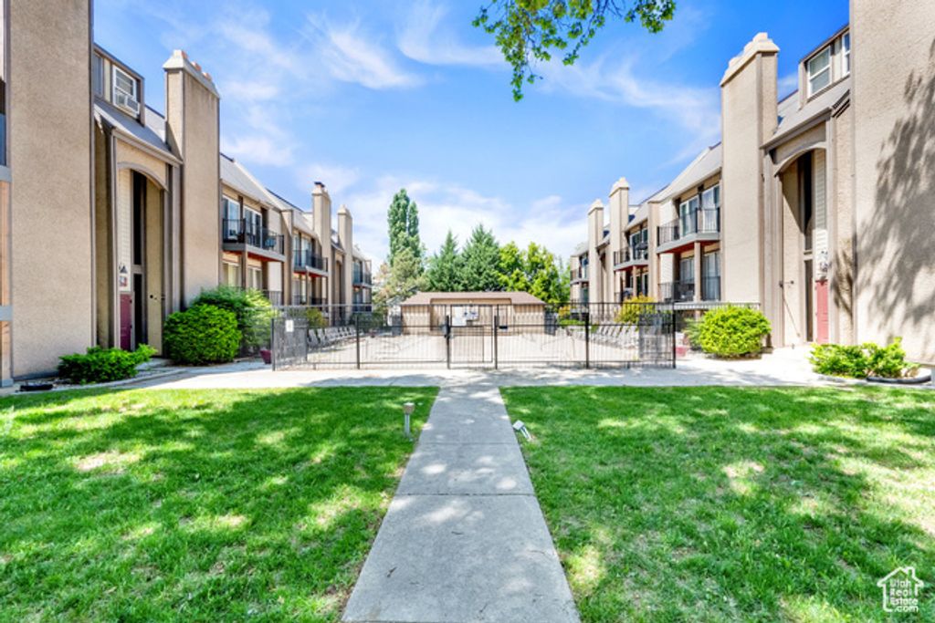 5323 S 560 E #D, Murray, UT 84107