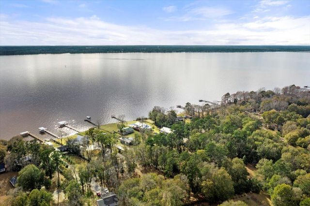 3366 Princess Pond Road, Summerton, SC 29148