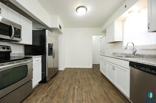 101 W 27th St, Sioux Falls, SD 57105