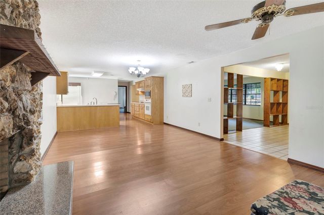 1520 LEGACY WOODS COURT, Groveland, FL 34736