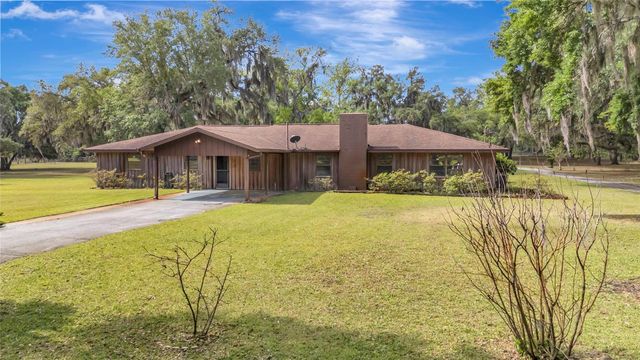 1520 LEGACY WOODS COURT, Groveland, FL 34736