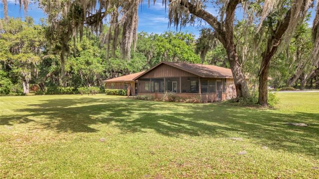 1520 LEGACY WOODS COURT, Groveland, FL 34736