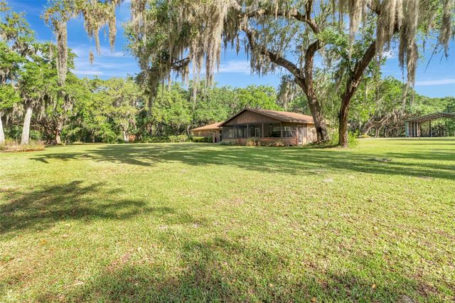 1520 LEGACY WOODS COURT, Groveland, FL 34736