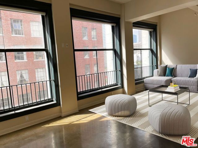 315 W 5th Street 905, Los Angeles, CA 90013