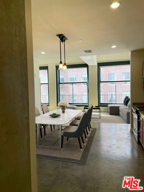 315 W 5th Street 905, Los Angeles, CA 90013