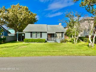 1010 4TH Street N, Jacksonville Beach, FL 32250