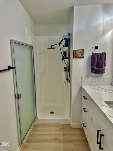 51530 Riverland Avenue, La Pine, OR 97739