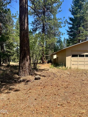 51530 Riverland Avenue, La Pine, OR 97739