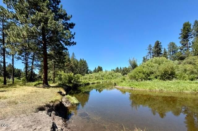 51530 Riverland Avenue, La Pine, OR 97739