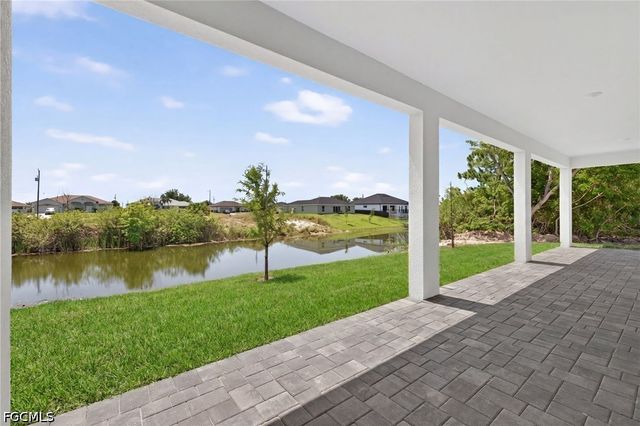 2032 NW 2nd AVE, Cape Coral, FL 33993