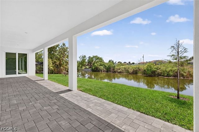 2032 NW 2nd AVE, Cape Coral, FL 33993
