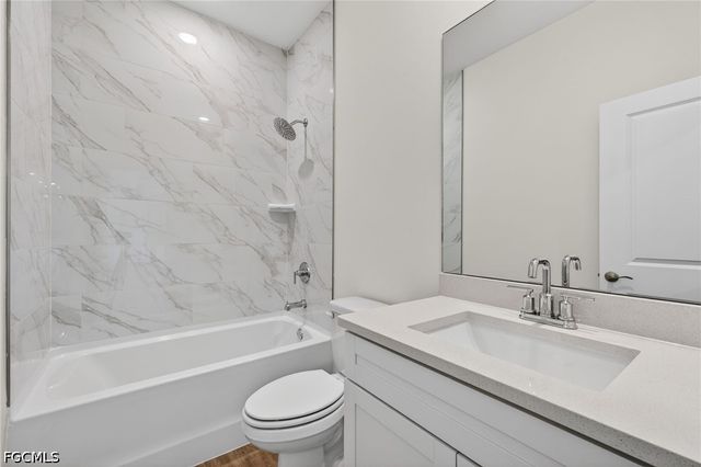 2032 NW 2nd AVE, Cape Coral, FL 33993