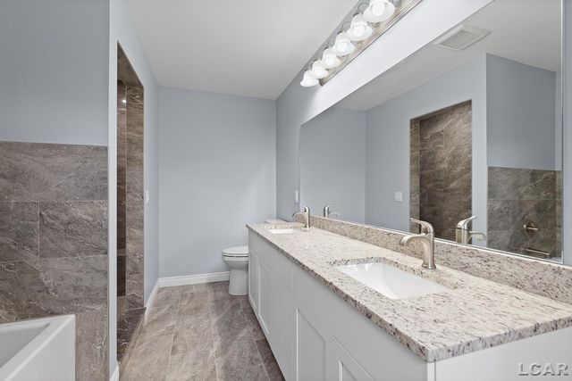 2819 Eunice Circle, Adrian, MI 49221